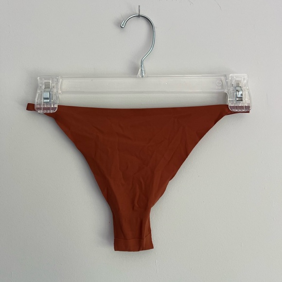 Cheeky Thong Panties - Picture 3 of 4